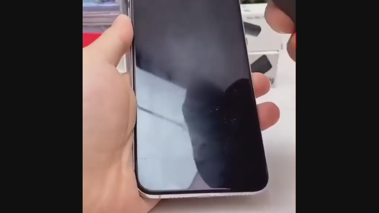 Load video: Screen Cleaner Spry